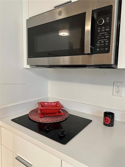 Photo - 1611 Meridian Ave Unit 103