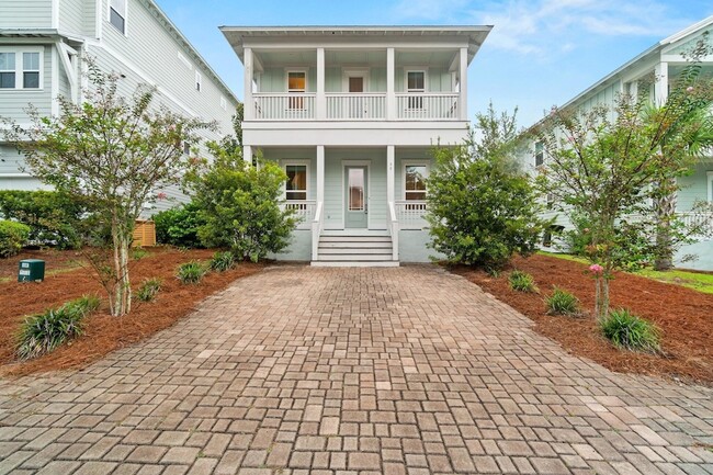 Building Photo - 99 Grande Pointe Cir