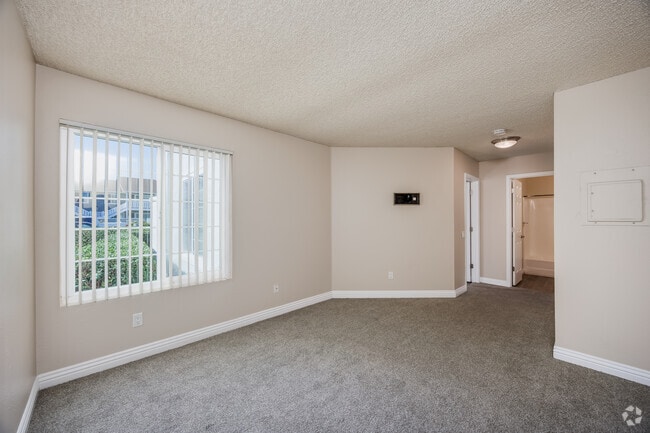 1BR, 1BA - 600SF - Bedroom - Mariners Point