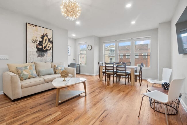 Building Photo - 84 Logan Ave Unit SI FL2-ID1550138P