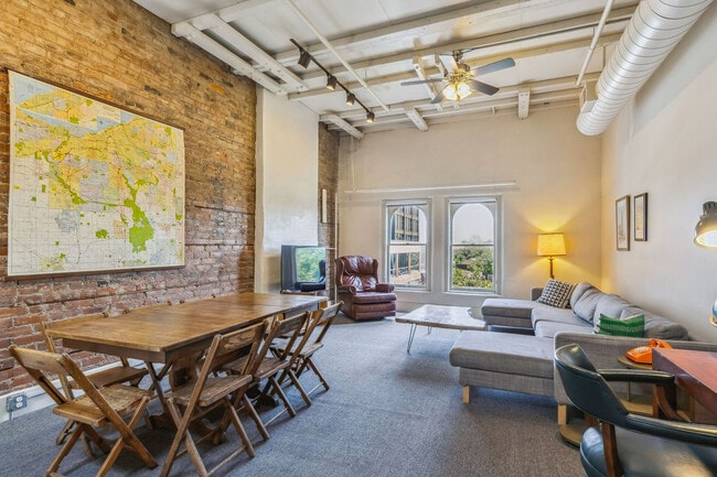 Photo - 2078 W 25th St Unit SI ID1593899P