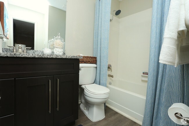 1050Sqft-The Cambridge - Valera Windward