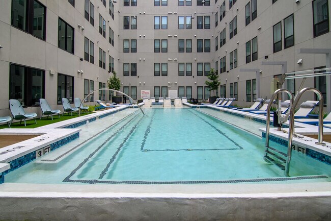 Photo - 701 Richmond Ave. Unit ID1335748P