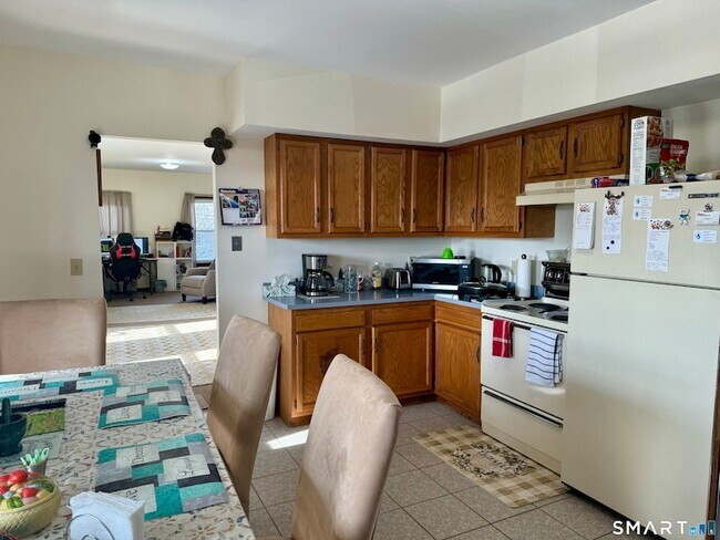 Photo - 156 Fair St Unit 2