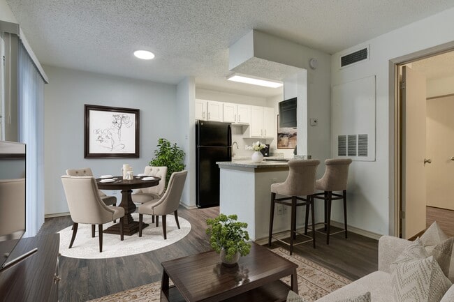 Building Photo - Seraphina Castle Hills