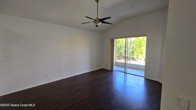 Photo - 3223 Monitor Ln