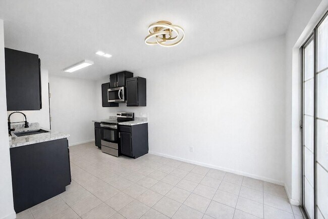 Photo - 1220 E Fremont St Unit 6