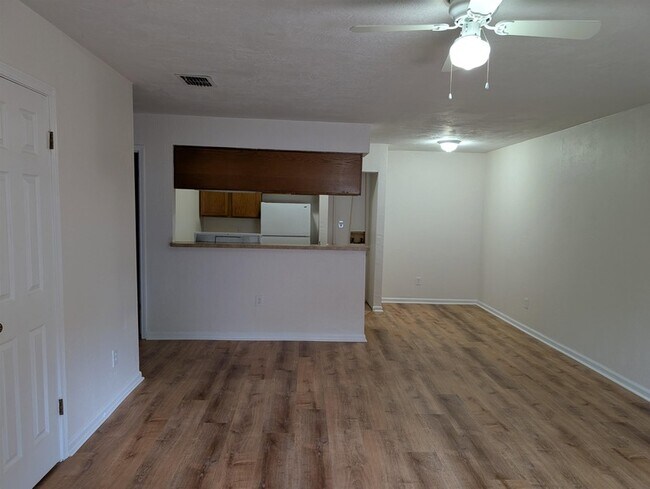 Photo - 3891 Osprey Cir Unit B