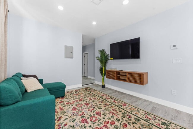 Building Photo - 23 Obrien Ct Unit ID1352469P