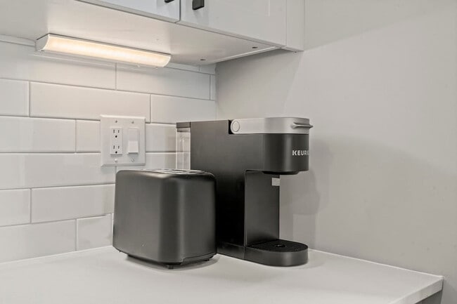 Photo - 916 N Delaware Ave Unit ID1055886P