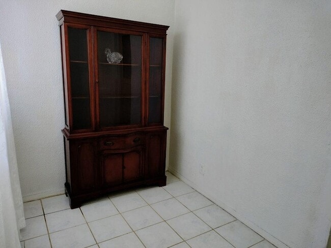 Photo - 3464 Pennsylvania St