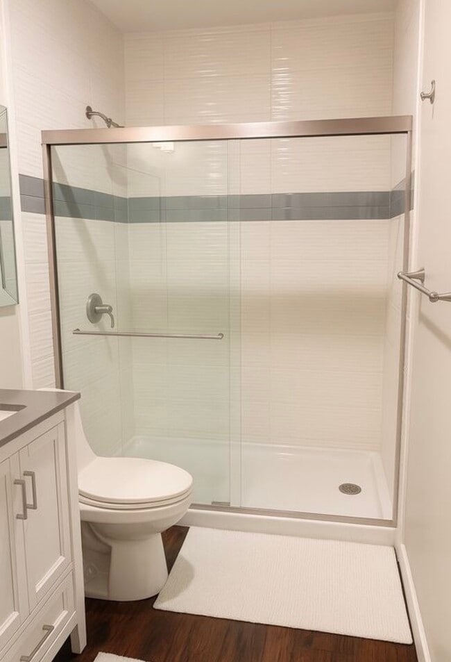 Photo - 2403 W Bridge Ave