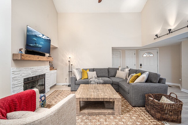 Photo - 206 Kirkwood Dr Unit SI ID1020748P