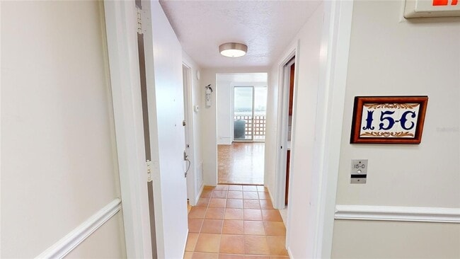 Building Photo - 4015 Bayshore Blvd Unit 15C