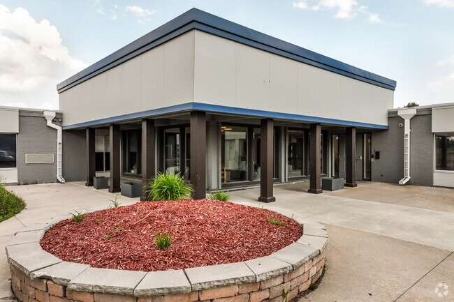 Photo - bantr Weston