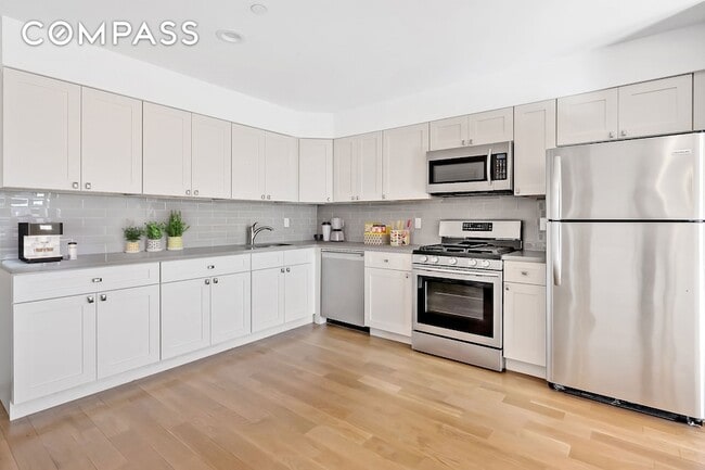 Photo - 26-20 14th Pl