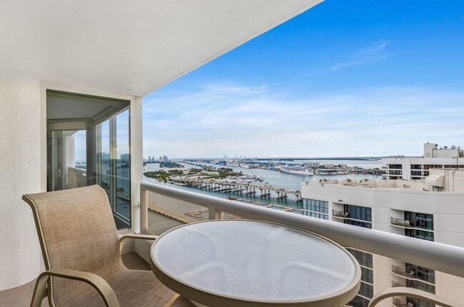 Photo - 1717 N Bayshore Dr Unit ID1054088P