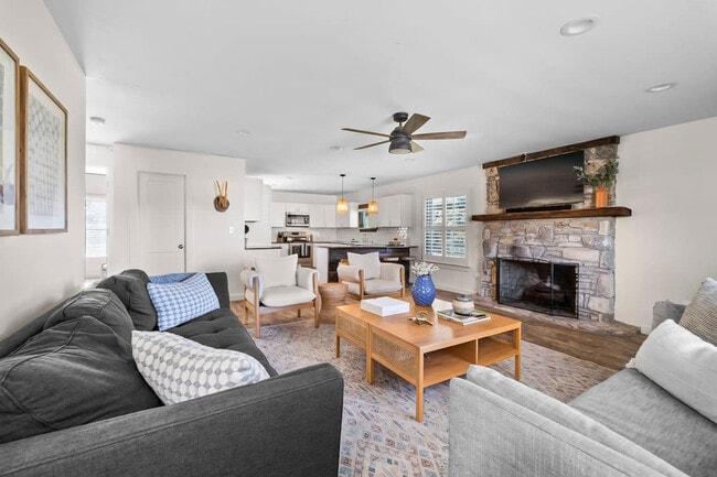 Building Photo - 1293 Harmon Hills Rd Unit ID1262278P