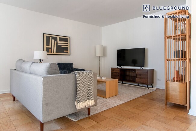 Photo - 315 East 86th St