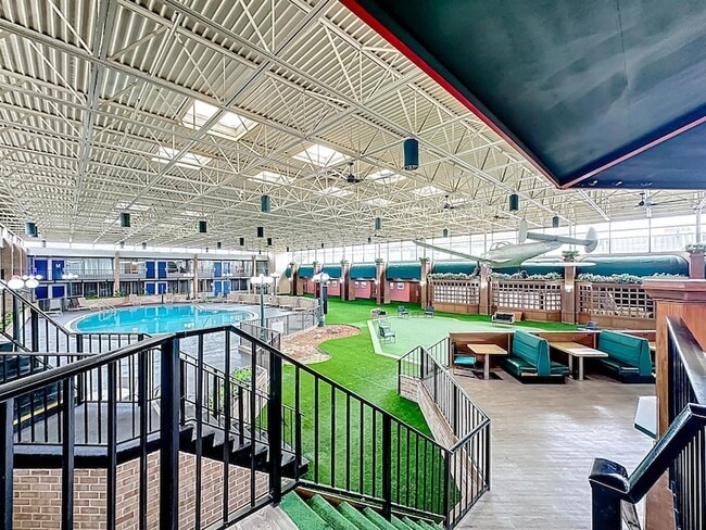 Photo - 910 Suemac Rd