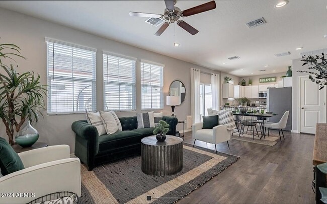 Photo - 1050 S 173rd Ave