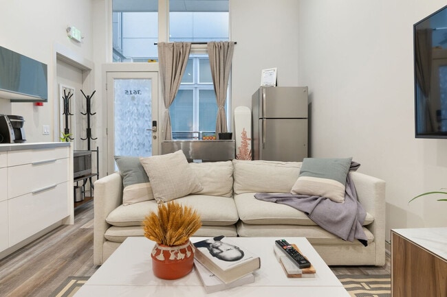 Building Photo - 3615 2nd Ave NW Unit ID1035918P