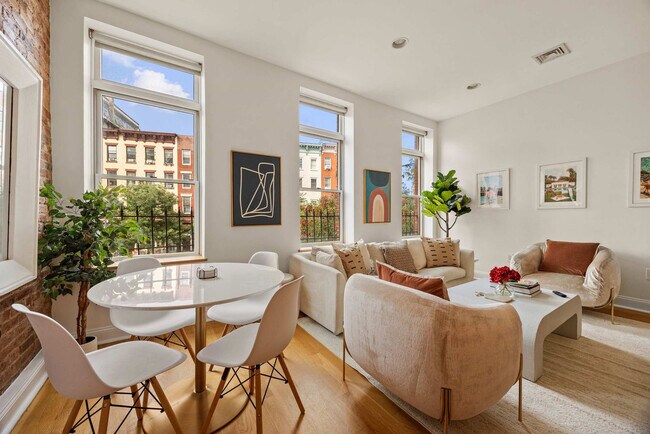 Photo - 140 Broadway-SI ID1627174P Unit SI ID1627174P