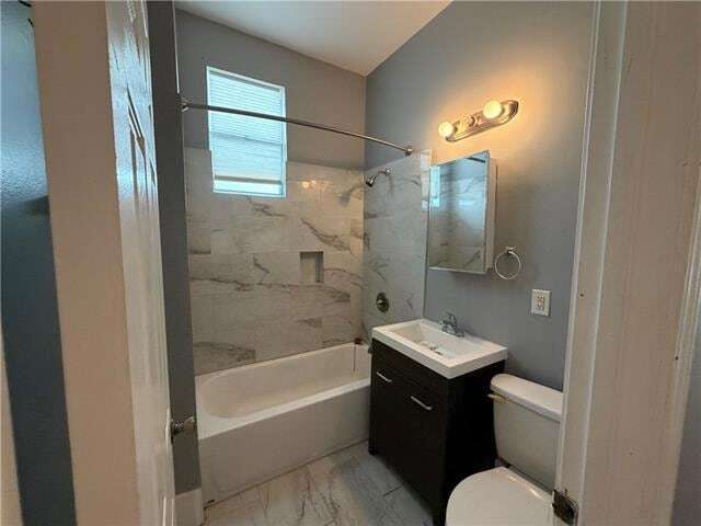 Photo - 8421 Cohn St