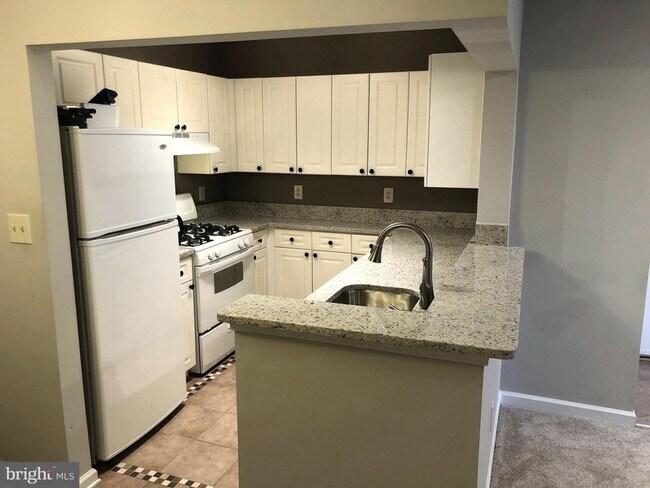 Photo - 20311 Beechwood Terrace Unit 200