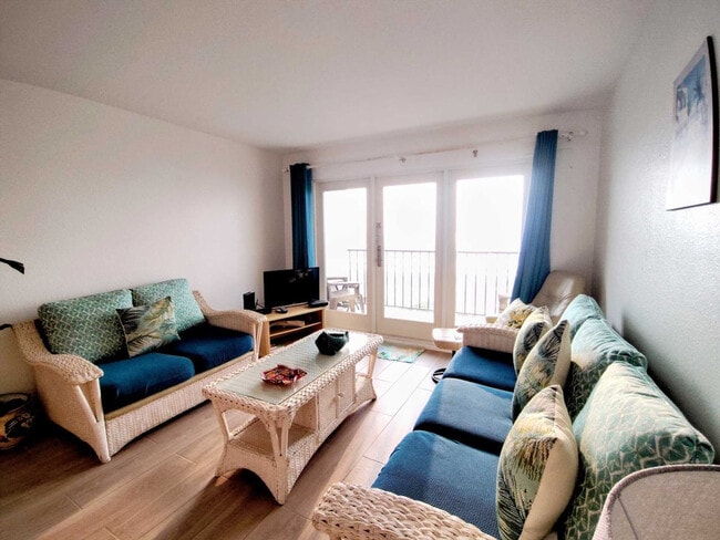 Building Photo - 5516 Gulf Blvd Unit ID1255585P