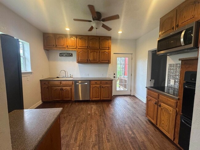 Photo - 214 N Archer St