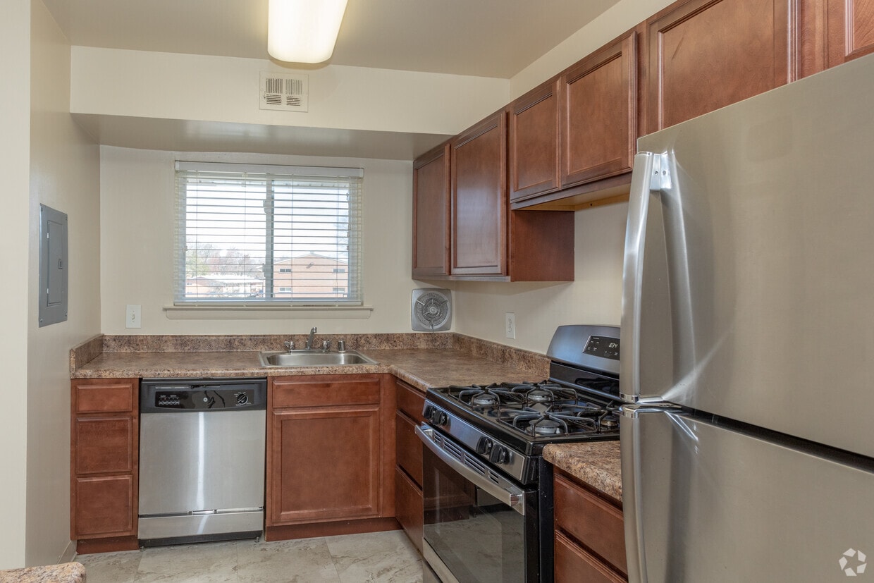 Floor Plan - 2 Bed 1.5 Bath