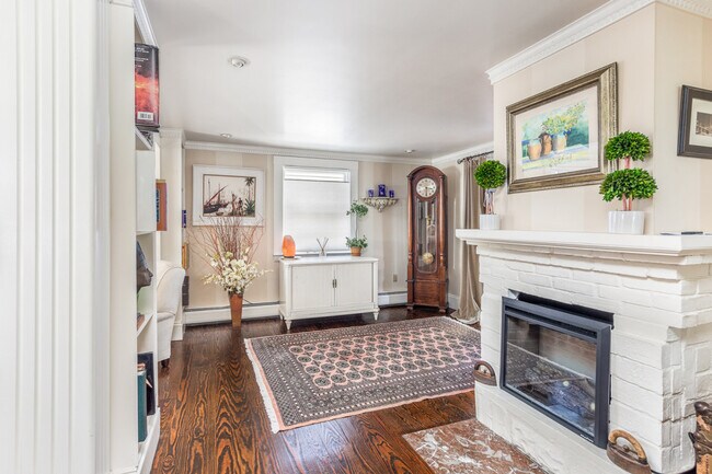 Photo - 15 King St Unit SI ID1631120P