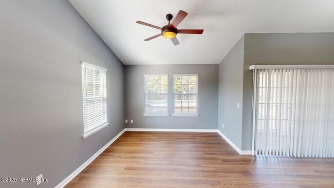 Photo - 575 Oakleaf Plantation Pkwy Unit 516