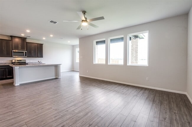 Photo - 737 Santa Lucia Dr