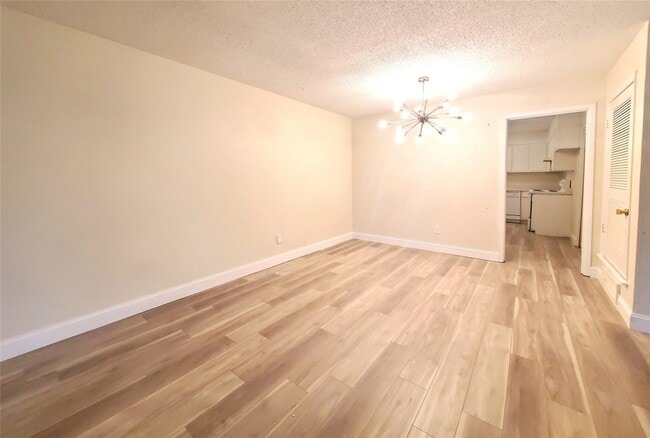 Photo - 6605 Park Pl Dr