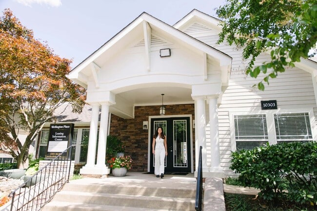 Building Photo - Wellington Place at Olde Town