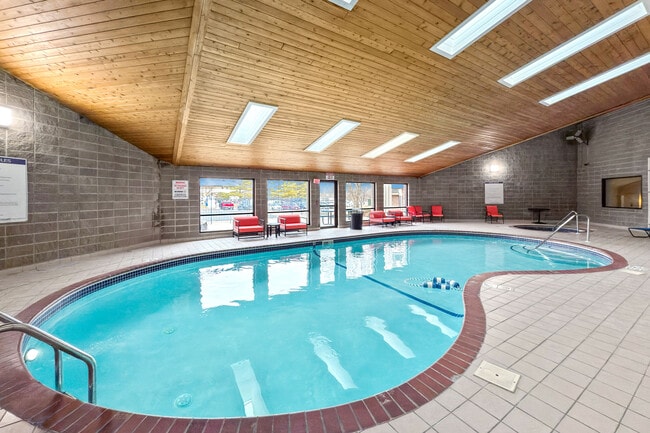 Indoor Swimming Pool - Cambridge Court Apartments