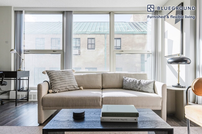 Photo - 5600 N Sheridan Rd Unit FL4-ID923