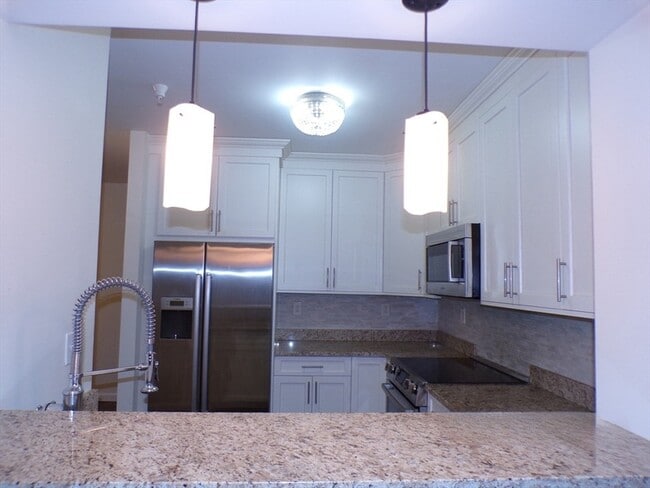 Photo - 1 Cityview Ln Unit 214