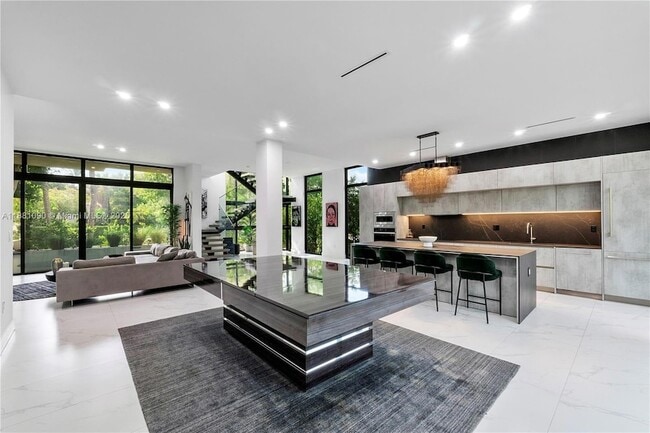 Building Photo - 4364 Alton Rd