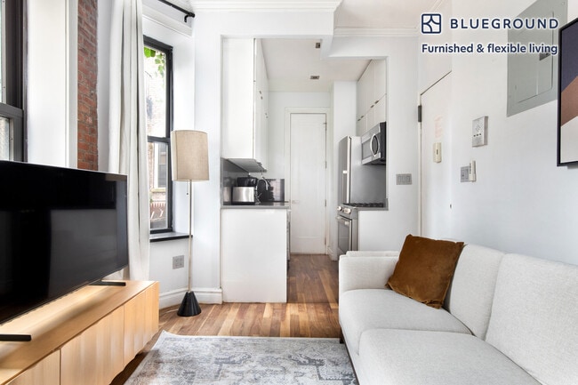 Photo - 52 Barrow St Unit SI FL1-ID2123