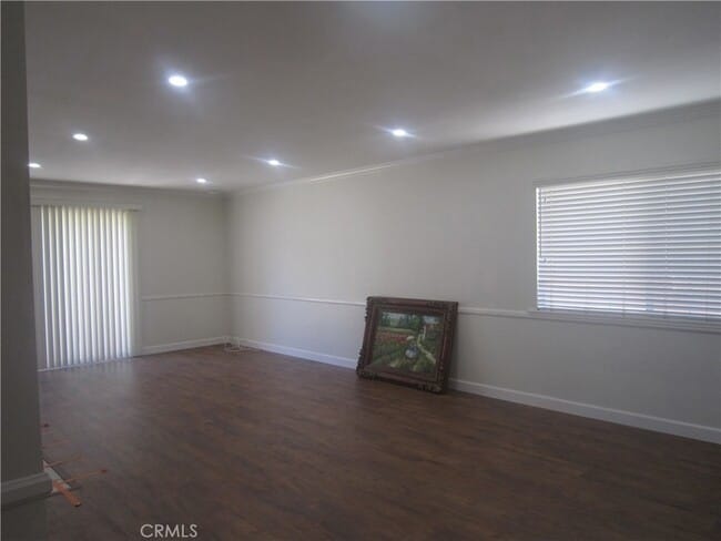 Photo - 18639 Liggett St