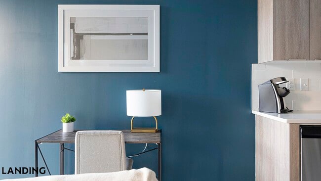 Photo - 600 19th St N Unit 203