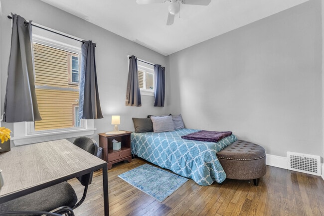 Photo - 10617 Bernard Ave Unit ID1353853P