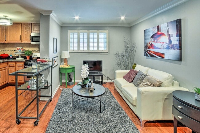 Photo - 703 S Central Park Ave Unit ID1306374P