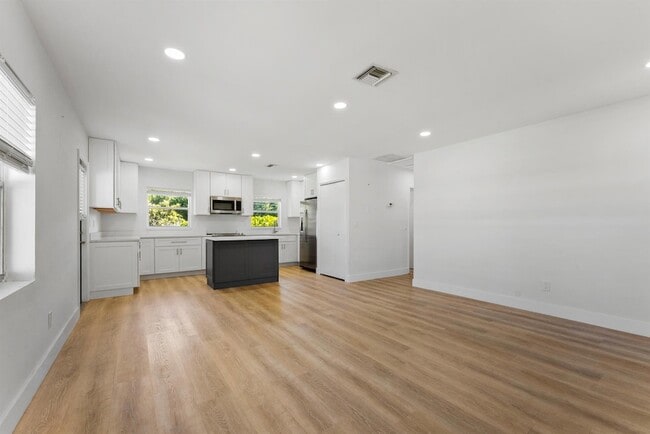 Photo - 632 Allen Ave Unit 1