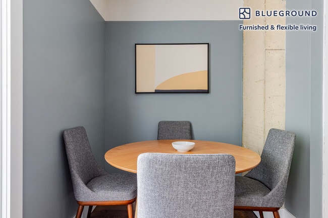 Photo - 187 Kent Ave Unit FL7-ID2079