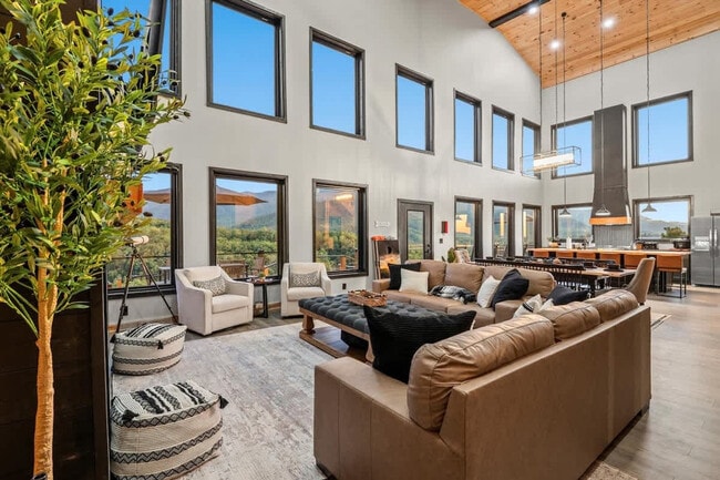 Photo - 264 Sonshine Ridge Rd Unit ID1051674P