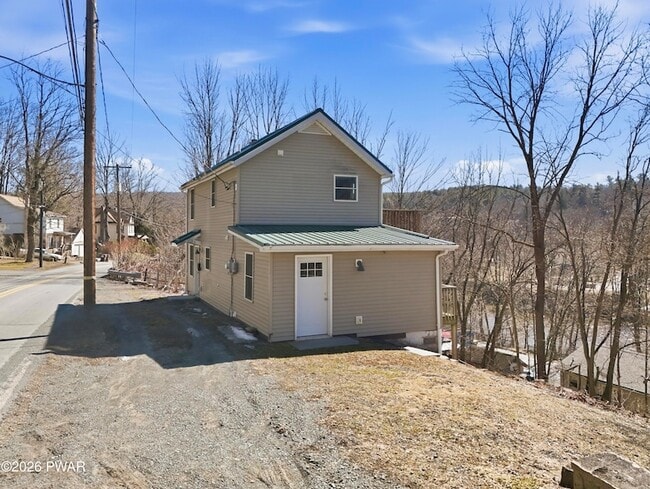 Photo - 760 Hudson St